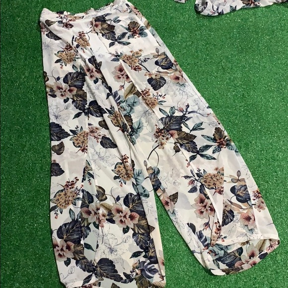 - FASHION NOVA FLORAL SET - - Picture 5 of 6